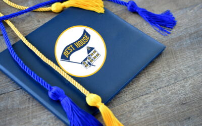 BEST HOUSE proporciona la formación presencial más completa a los integrantes de la nueva agencia en Granada