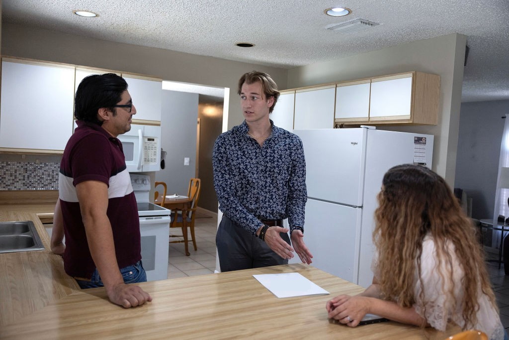 Las inmobiliarias ‘se sacuden’ la incertidumbre y mejoran sus previsiones de cara a primavera