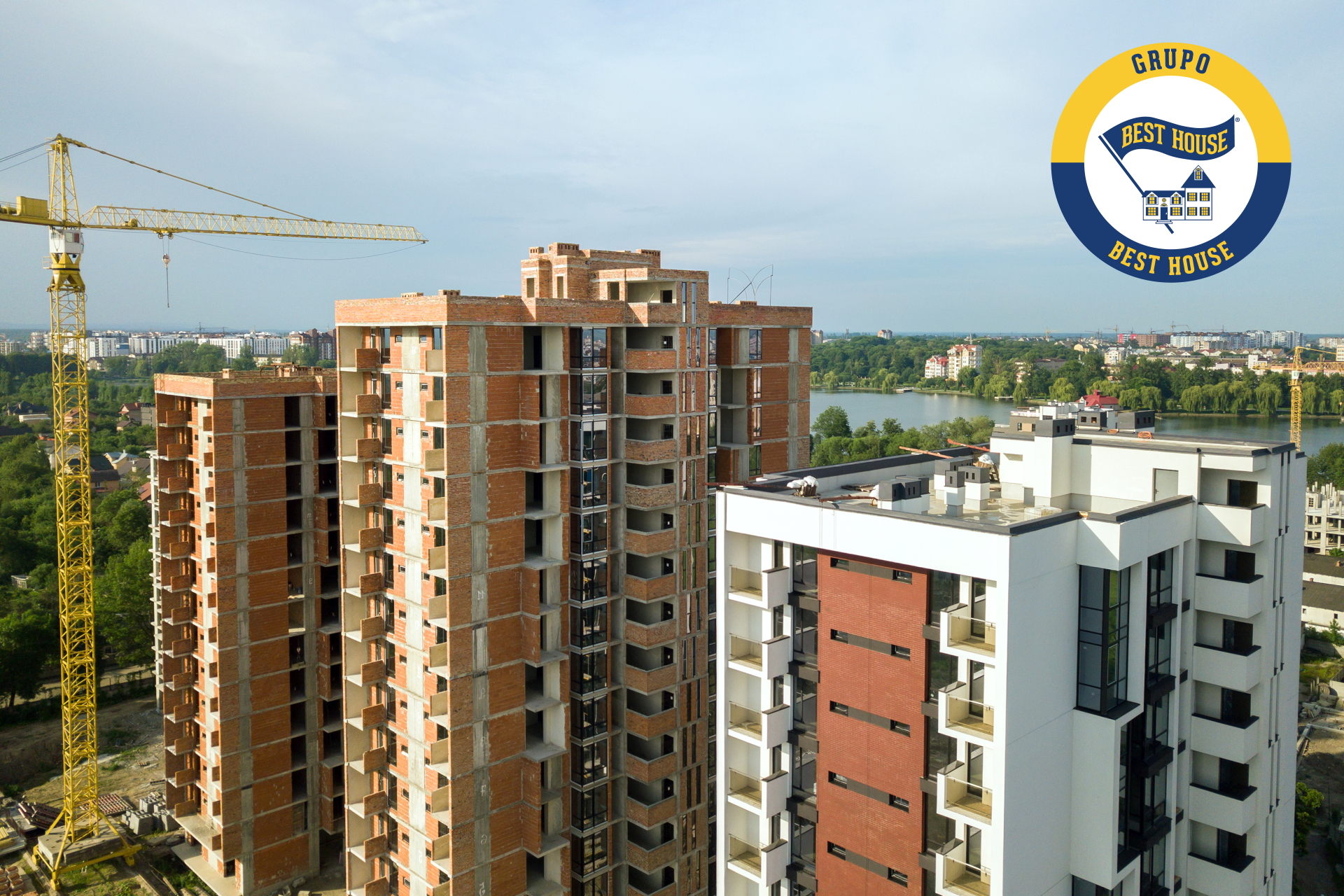 La Promoción Inmobiliaria en España: Un Sector en Transformación, por BEST HOUSE